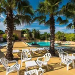 Domaine La Pinede Enchantee